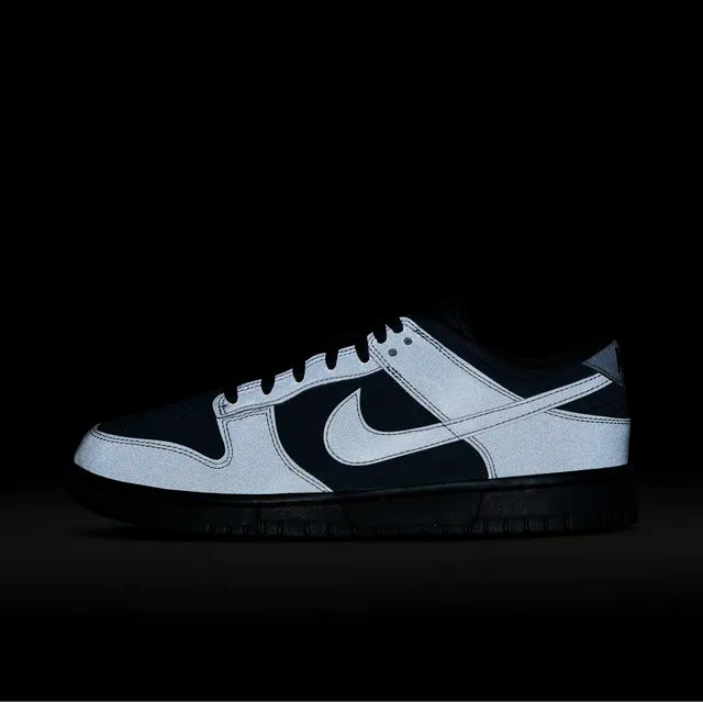 Nike Dunks Low - Black and Anthracite